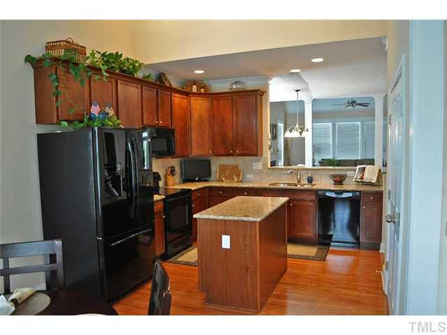 2752 Royal Forrest Drive Raleigh, NC 27614 - Photo 3 of 25 Kitchen