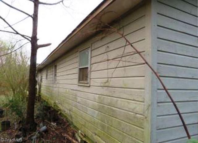 906 Grassy Fork Road Elkin, NC 28621 - Photo 2 of 7 Gallery Image 2