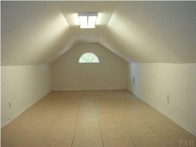 1436 Kings Road Cantonment, FL 32533 - Photo 20 of 21 Bonus room