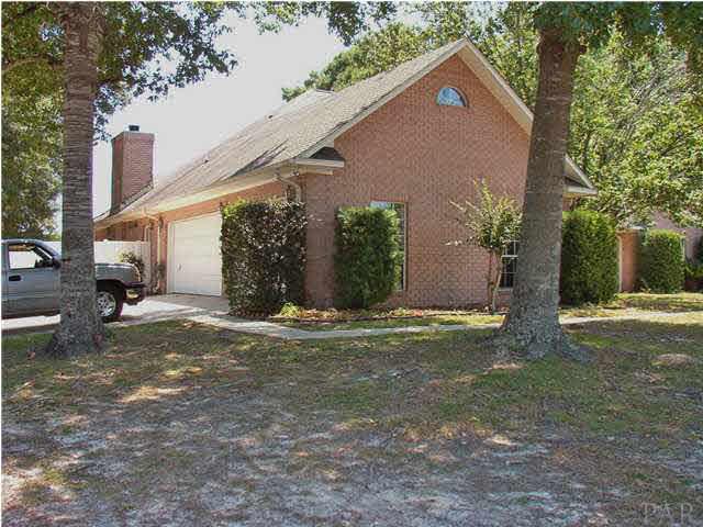 1436 Kings Road Cantonment, FL 32533 - Photo 2 of 21 Four car garage