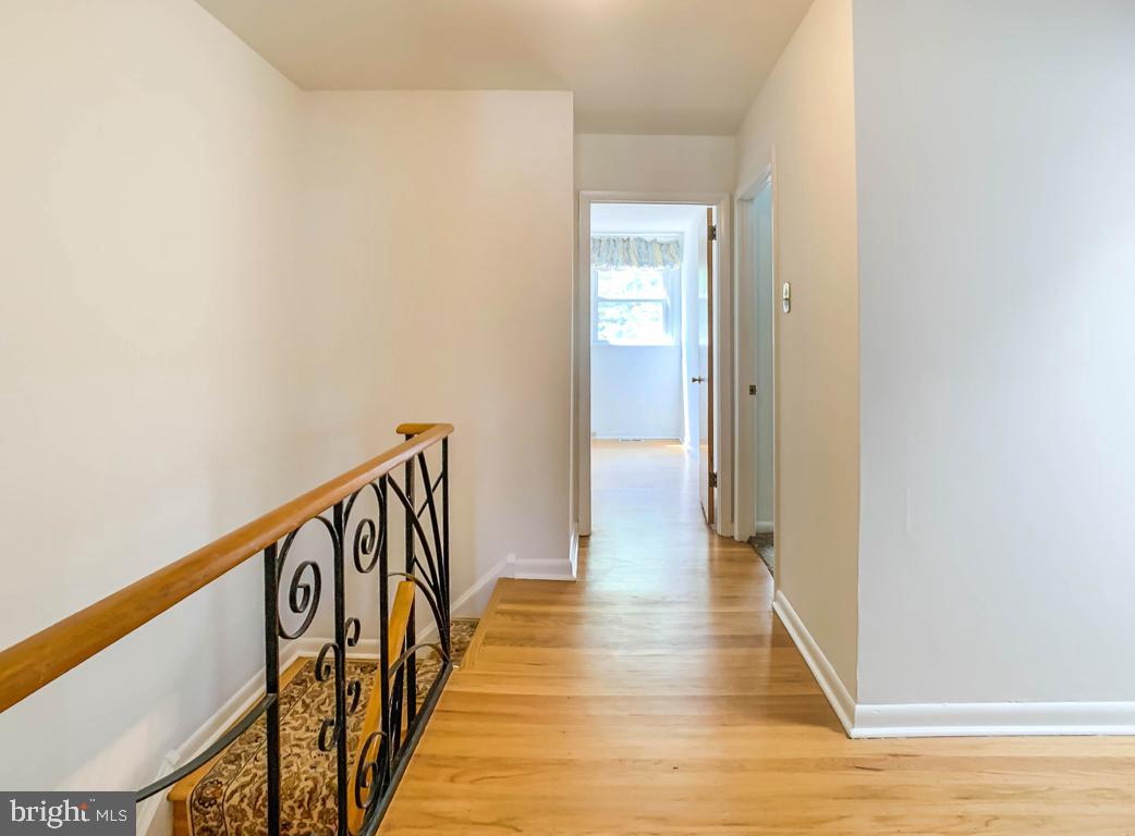 2810 Angus Road Philadelphia, PA 19114 - Photo 12 of 34