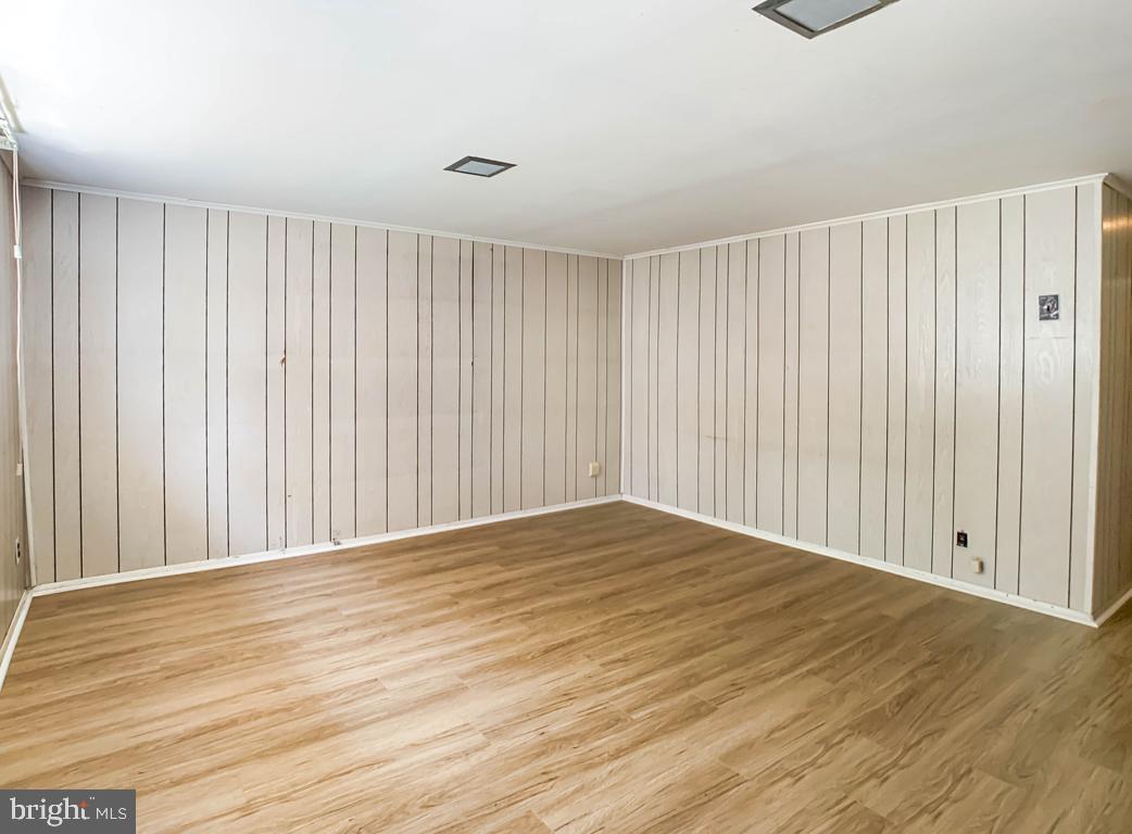 2810 Angus Road Philadelphia, PA 19114 - Photo 27 of 34