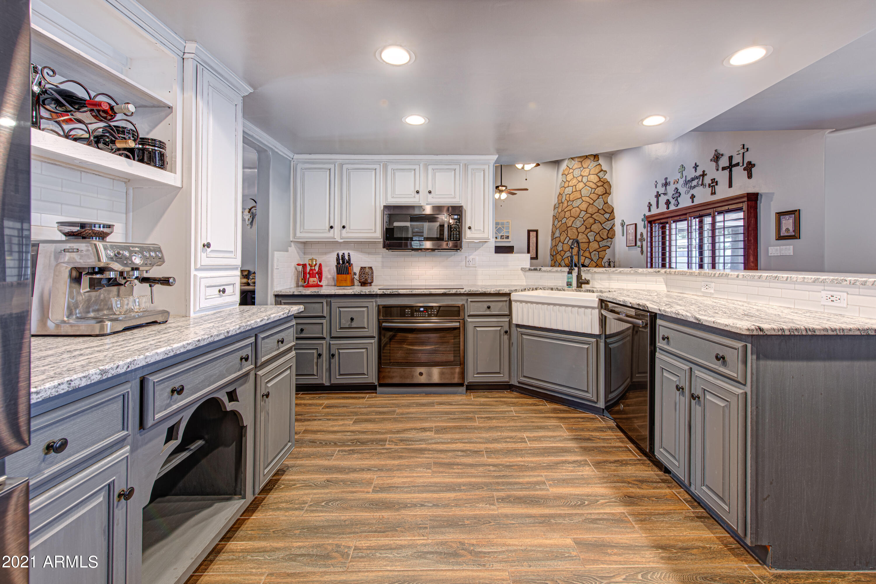 6606 North Citrus Road Waddell, AZ 85355 - Photo 17 of 48 017_Kitchen II