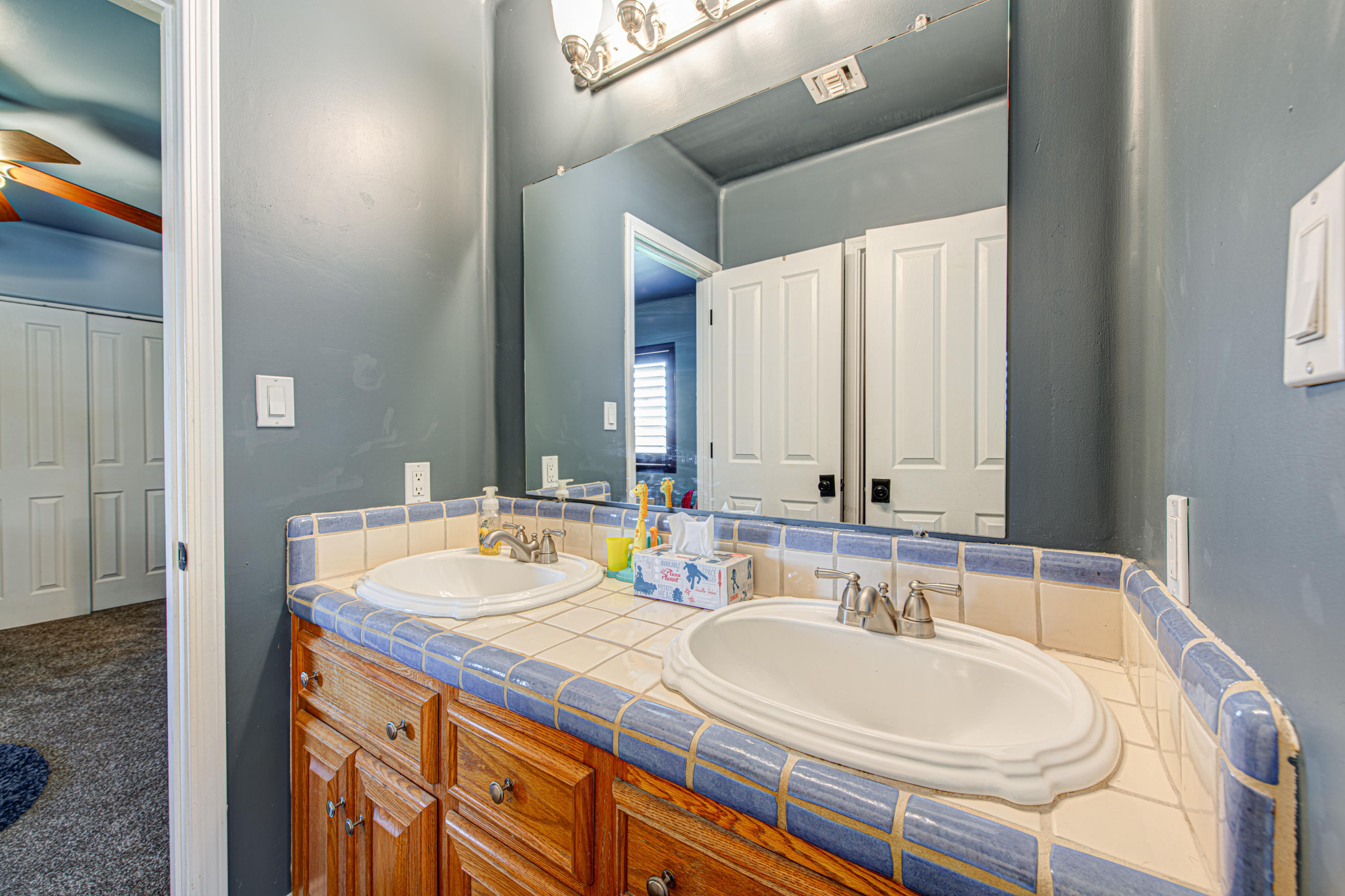 6606 North Citrus Road Waddell, AZ 85355 - Photo 40 of 48 031_Jack Jill Bath