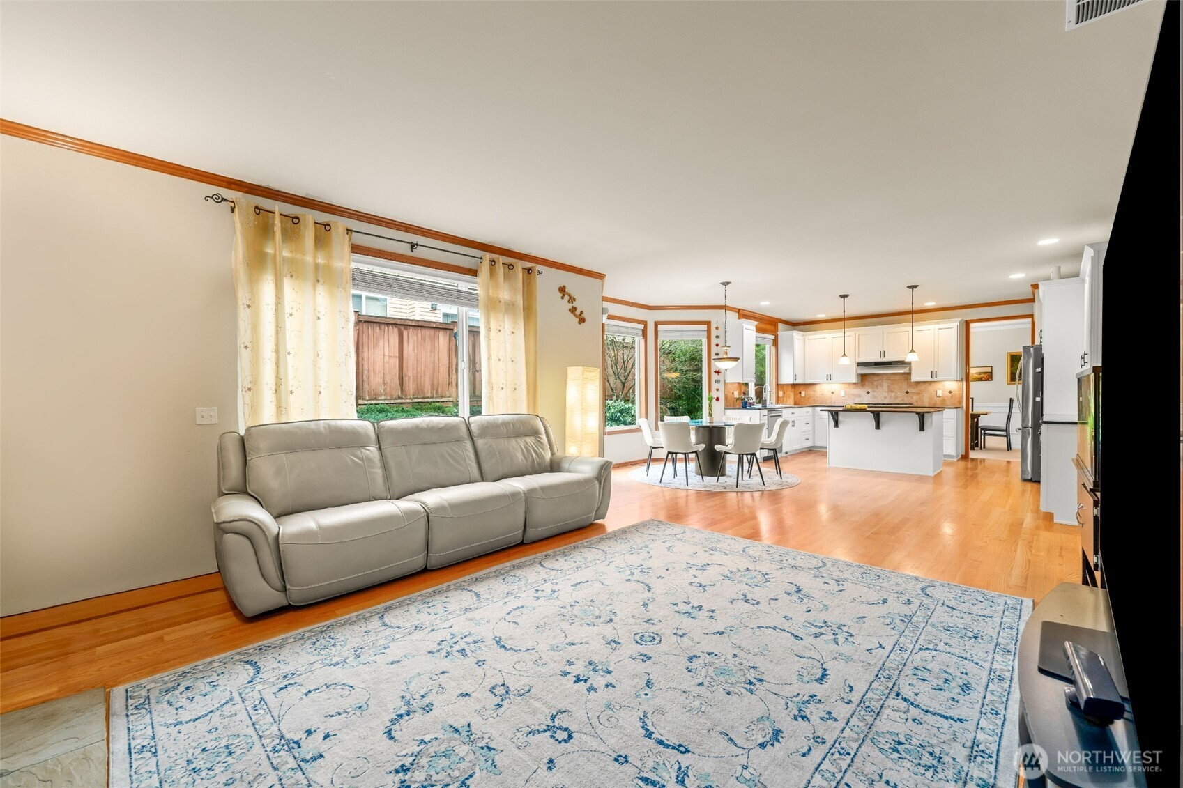 18725 35th Drive Southeast Bothell, WA 98012 - Photo 16 of 40