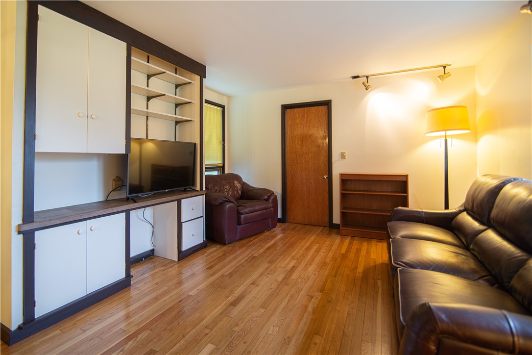 2 Meeting House Road Lincoln, RI 02865 - Photo 26 of 50