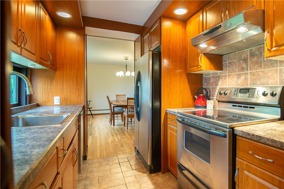 2 Meeting House Road Lincoln, RI 02865 - Photo 3 of 50