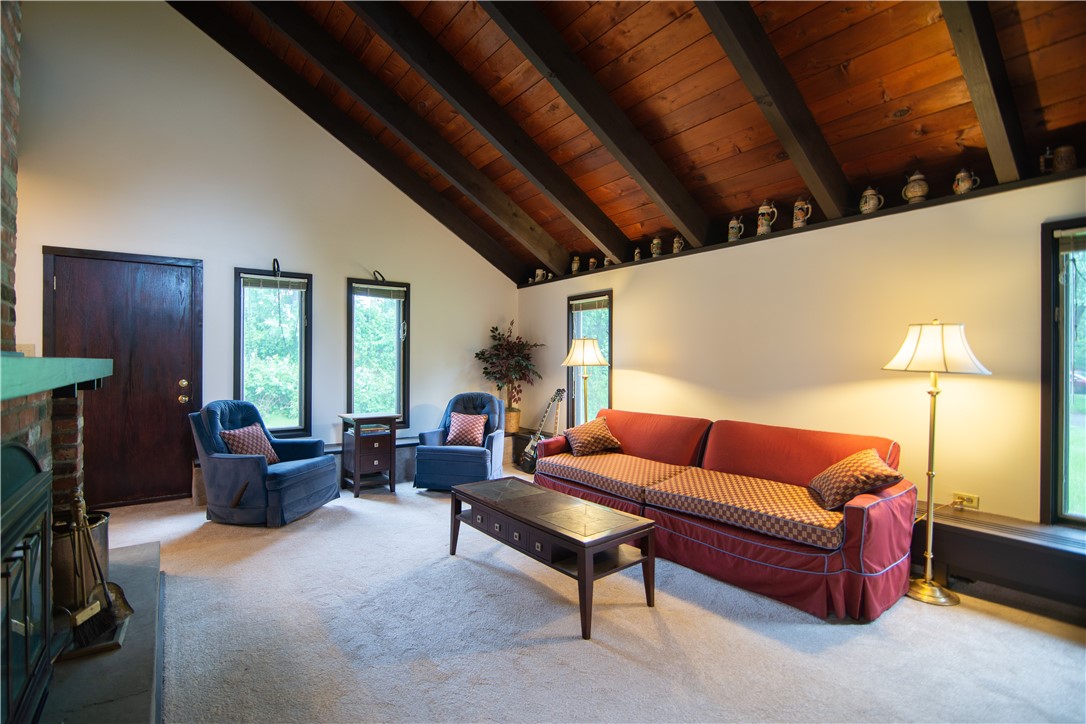 2 Meeting House Road Lincoln, RI 02865 - Photo 4 of 50
