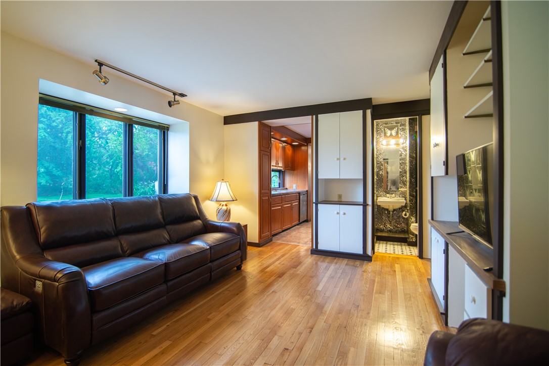 2 Meeting House Road Lincoln, RI 02865 - Photo 7 of 50