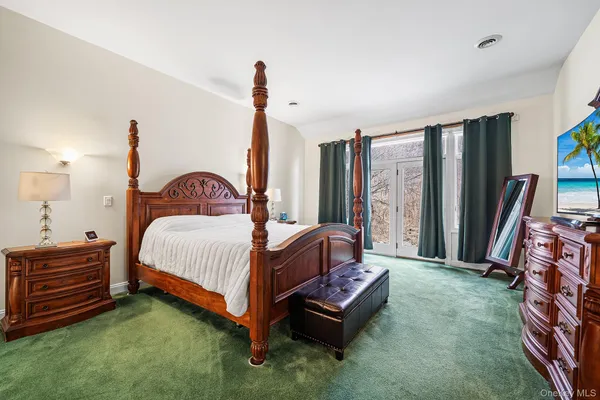 $999,900 | 16 Katavolos Drive, Tomkins Cove, NY 10986