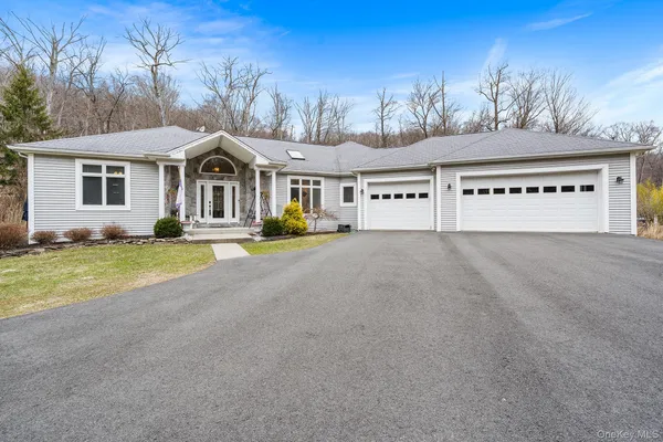 $999,900 | 16 Katavolos Drive, Tomkins Cove, NY 10986