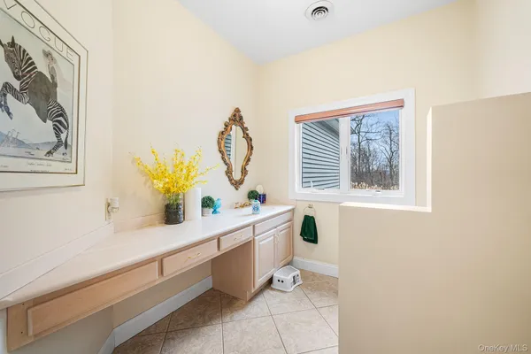 $999,900 | 16 Katavolos Drive, Tomkins Cove, NY 10986