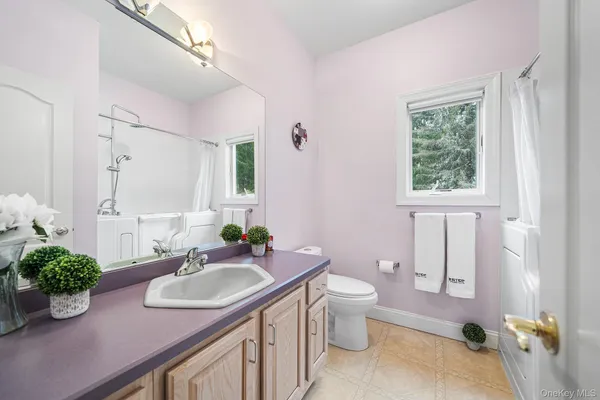 $999,900 | 16 Katavolos Drive, Tomkins Cove, NY 10986