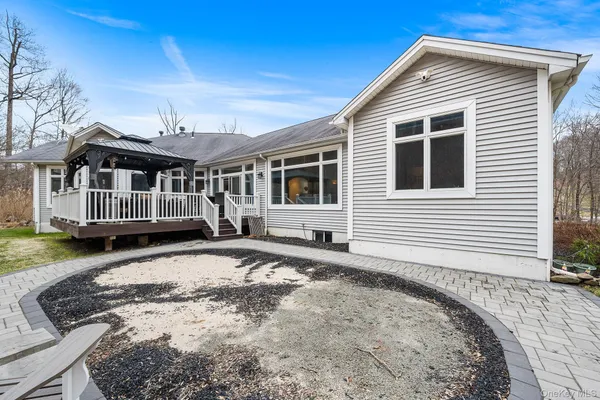 $999,900 | 16 Katavolos Drive, Tomkins Cove, NY 10986