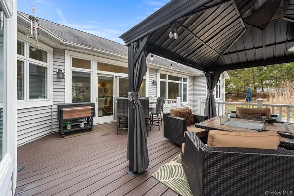 $999,900 | 16 Katavolos Drive, Tomkins Cove, NY 10986