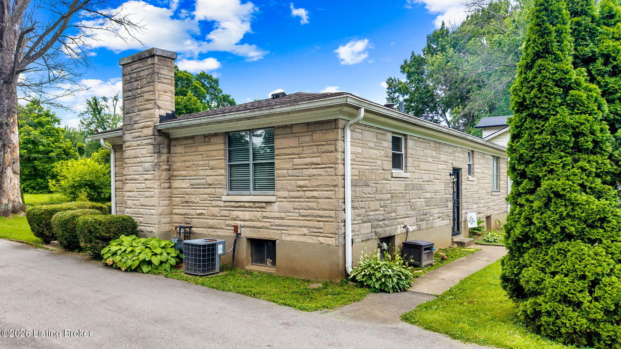 8710 Shepherdsville Road Louisville, KY 40219 - Photo 6 of 35 7-web-or-mls-DJI_20260601112709_0421_D-E