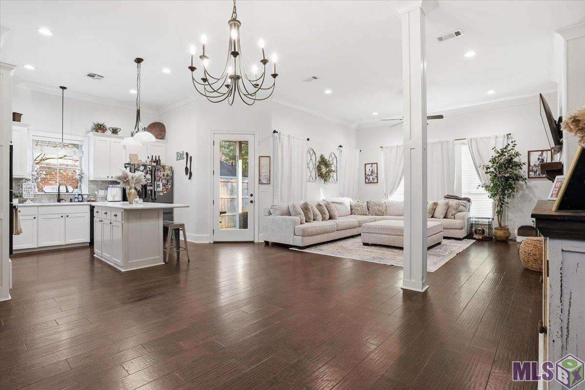 11721 North Milstead Place Baton Rouge, LA 70818 - Photo 2 of 24