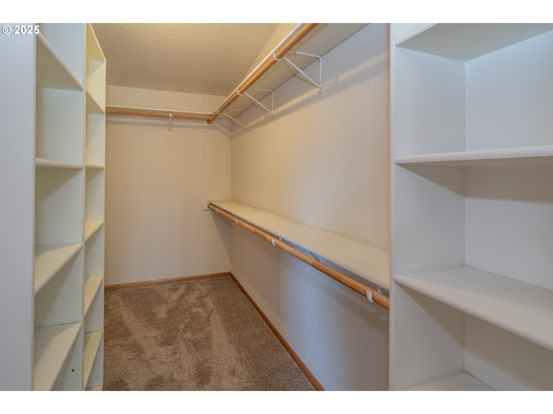 1360 Sunshine Road Roseburg, OR 97470 - Photo 24 of 41 Gallery Image 24