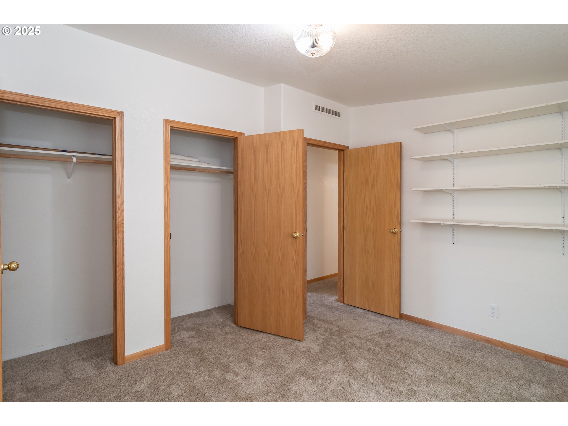 1360 Sunshine Road Roseburg, OR 97470 - Photo 27 of 41 Gallery Image 27