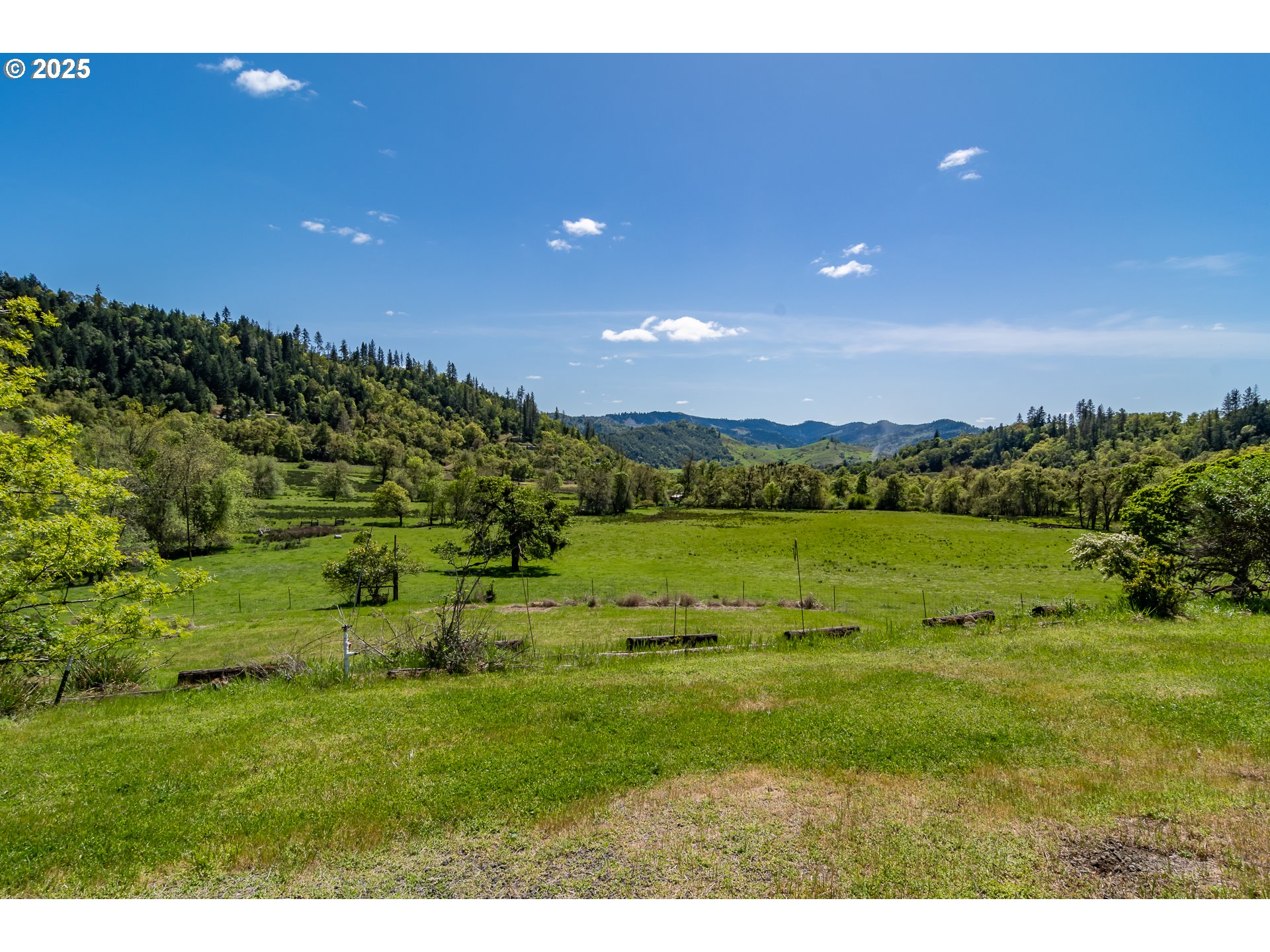 1360 Sunshine Road Roseburg, OR 97470 - Photo 35 of 41 Gallery Image 35