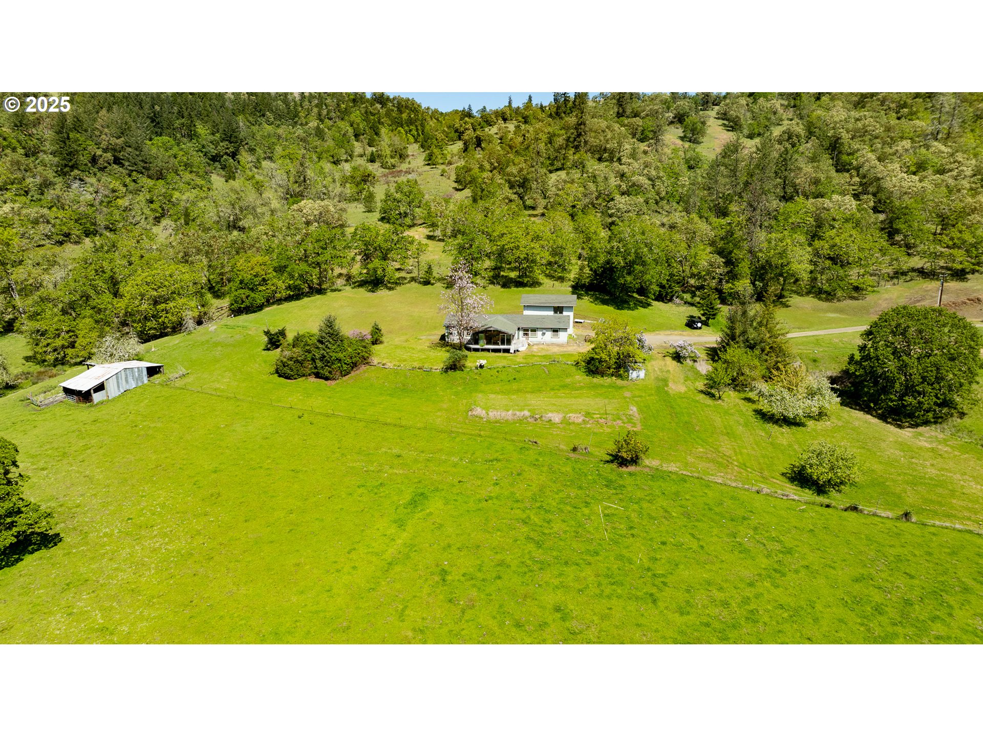 1360 Sunshine Road Roseburg, OR 97470 - Photo 8 of 41 Gallery Image 8
