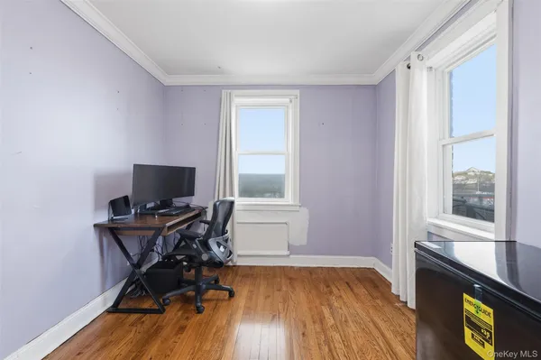 $295,000 | 495 Odell Avenue, Unit 8B, Yonkers, NY 10703