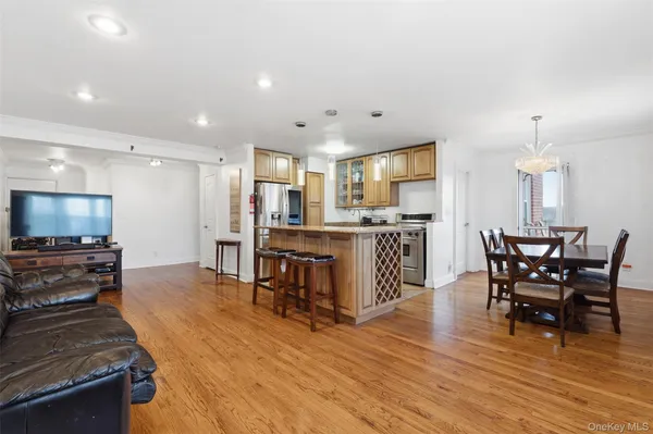 $295,000 | 495 Odell Avenue, Unit 8B, Yonkers, NY 10703