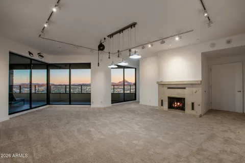 $2,000,000 | 1040 East Osborn Road, Unit 1902, Phoenix, AZ 85014