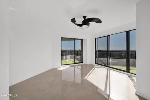 $2,000,000 | 1040 East Osborn Road, Unit 1902, Phoenix, AZ 85014