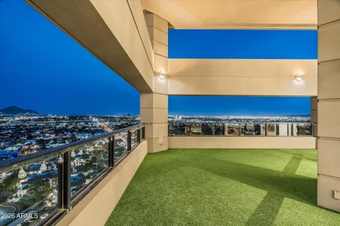 $2,000,000 | 1040 East Osborn Road, Unit 1902, Phoenix, AZ 85014