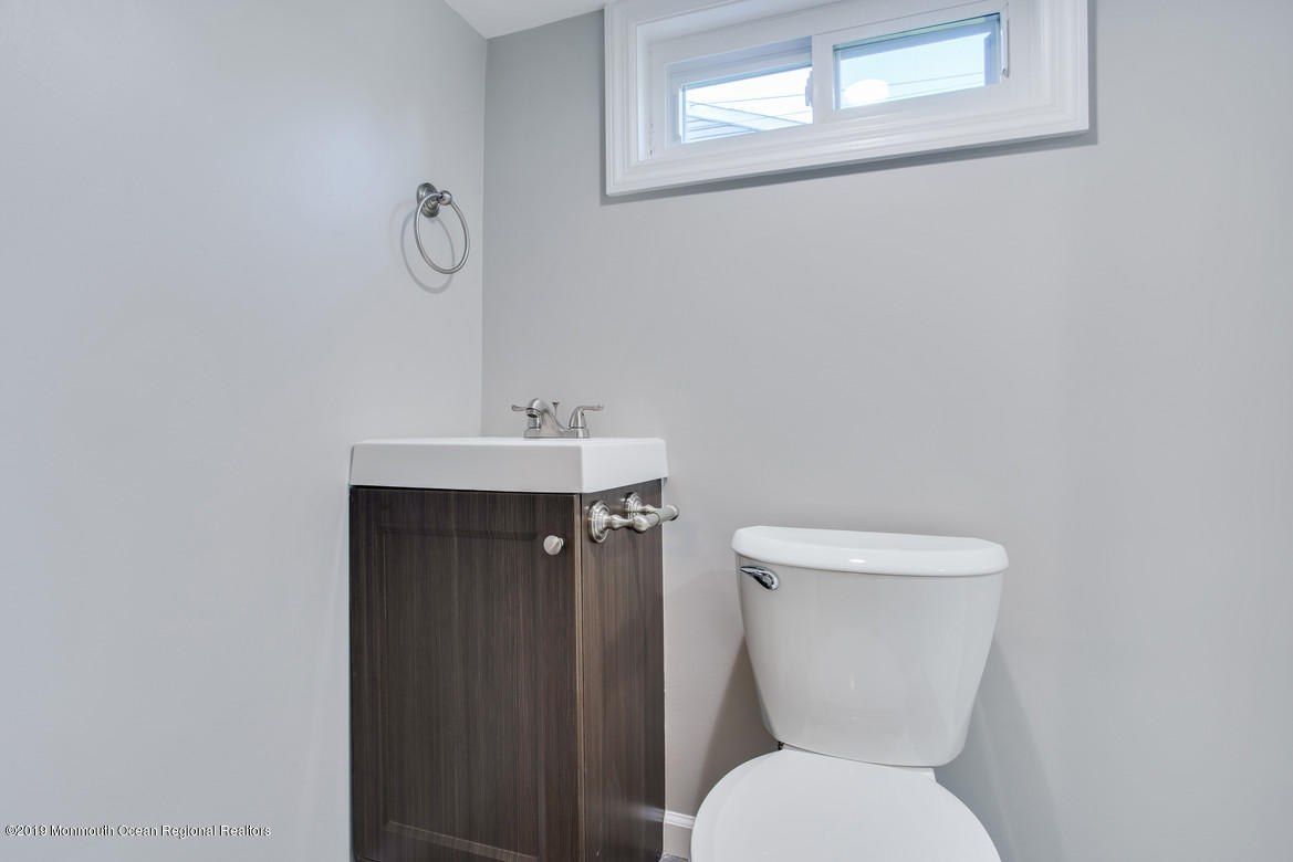 36 Adelphi Road Toms River, NJ 08757 - Photo 14 of 19 18Bathroom