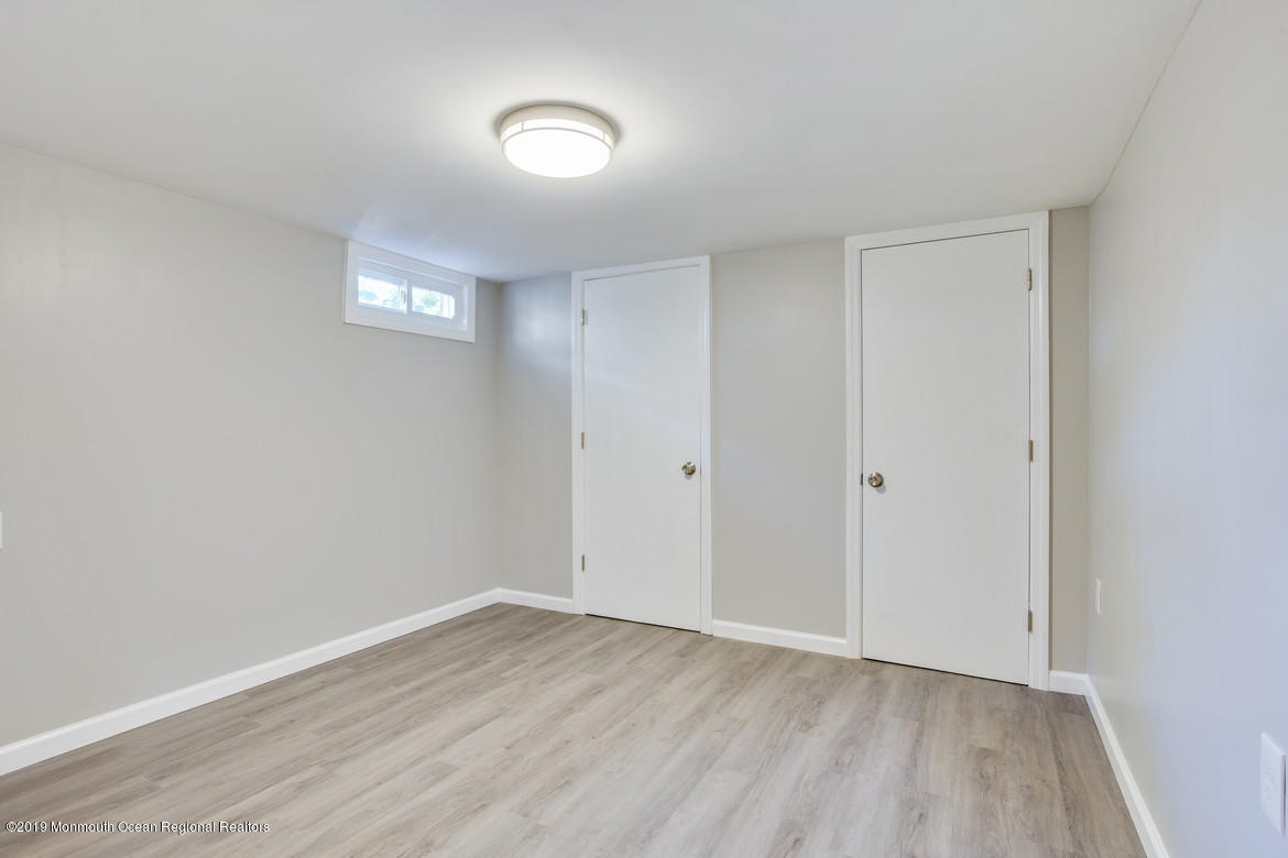 36 Adelphi Road Toms River, NJ 08757 - Photo 17 of 19 13Master_Bedroom