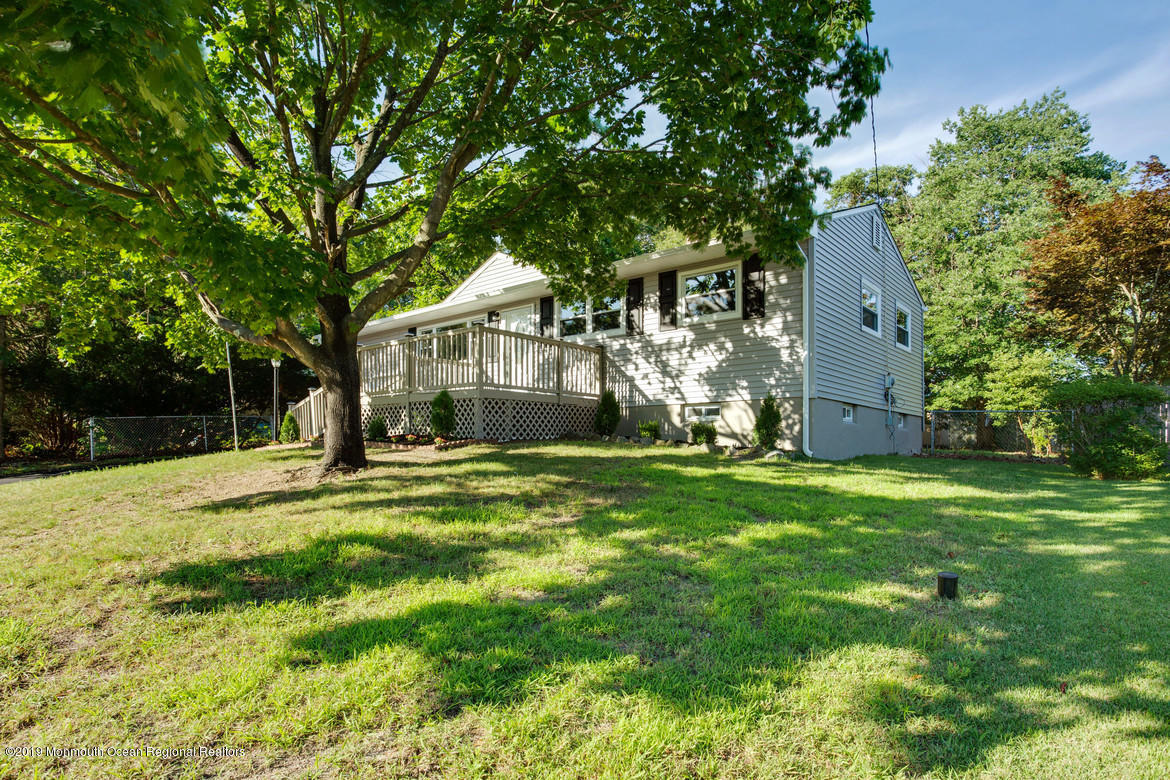 36 Adelphi Road Toms River, NJ 08757 - Photo 3 of 19 03Front_Exterior