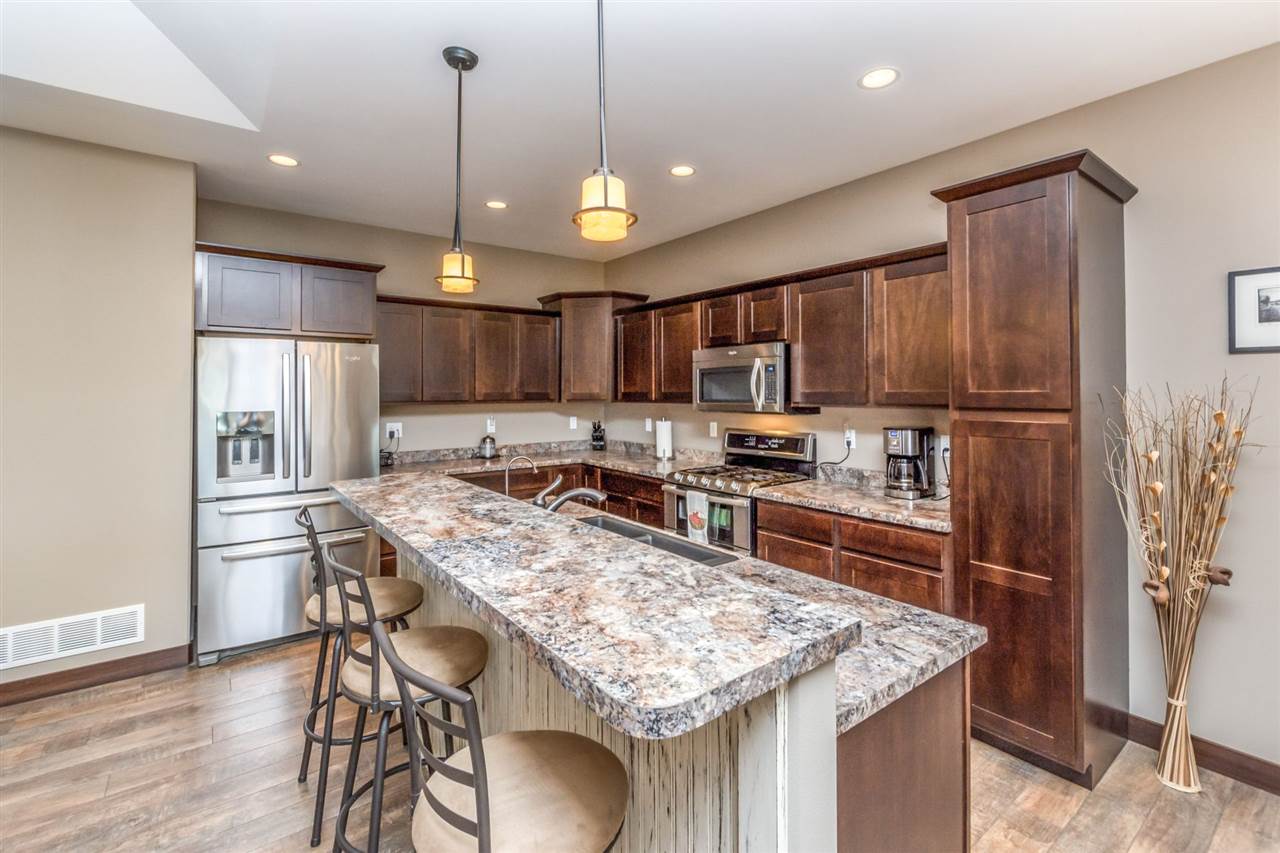 756 Raleigh Lane Marion, IA 52302 - Photo 7 of 27 Gallery Image 7