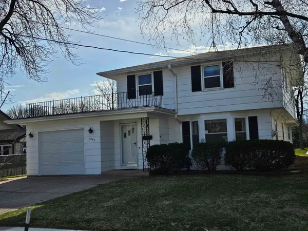 $295,900 | 1823 North Alvin Street, Appleton, WI 54911