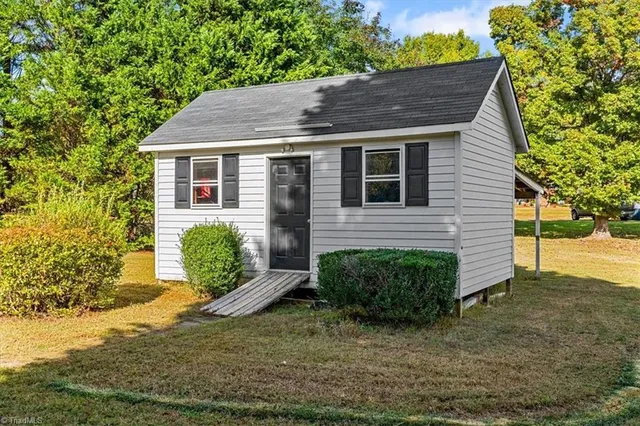 $474,000 | 2874 Fleming Road, Summerfield, NC 27358