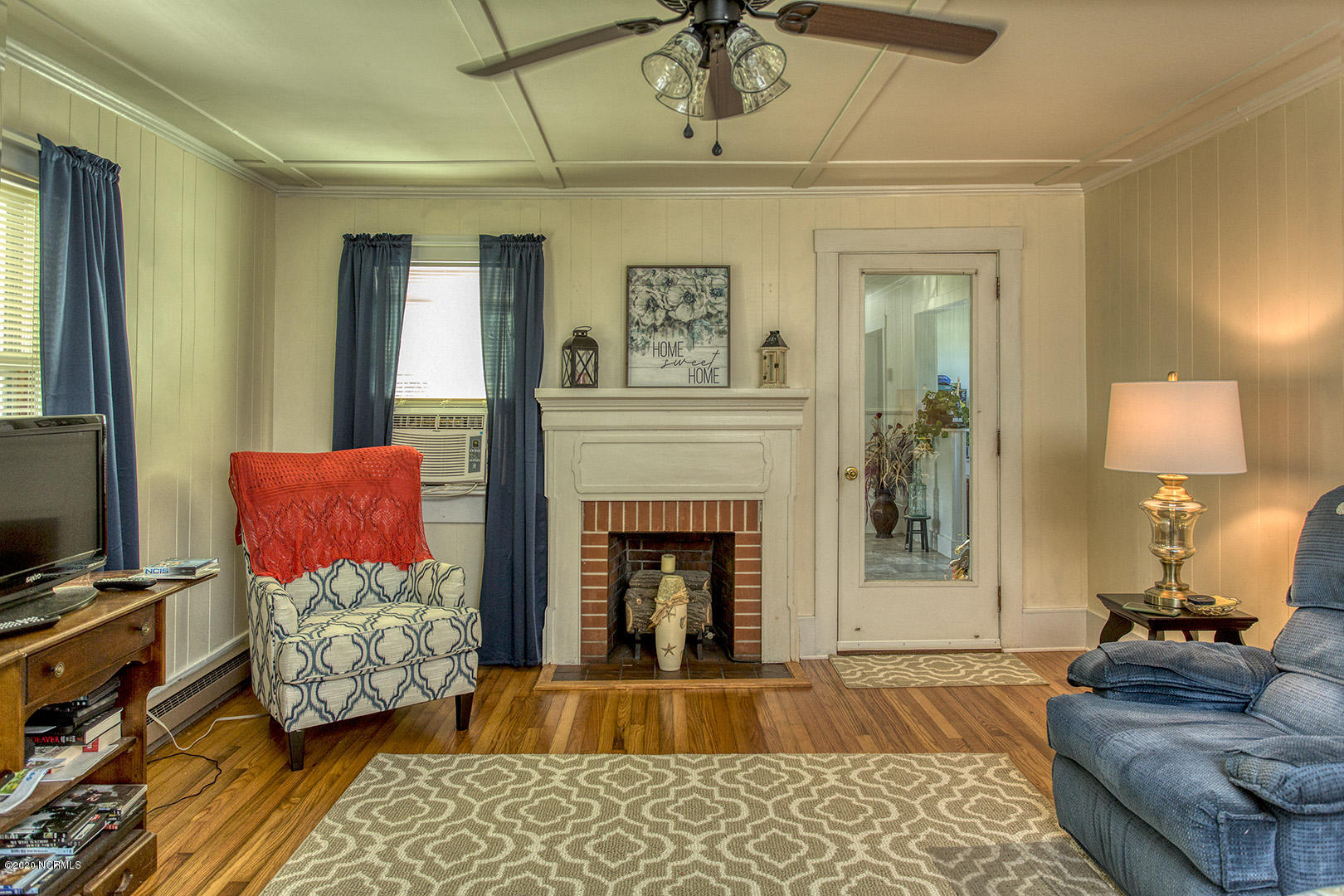 130 Star Church Road Marshallberg, NC 28553 - Photo 14 of 27 Living Room