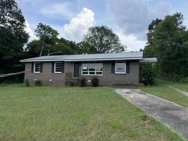 $116,000 | 160 Meadowview Drive, Ozark, AL 36360