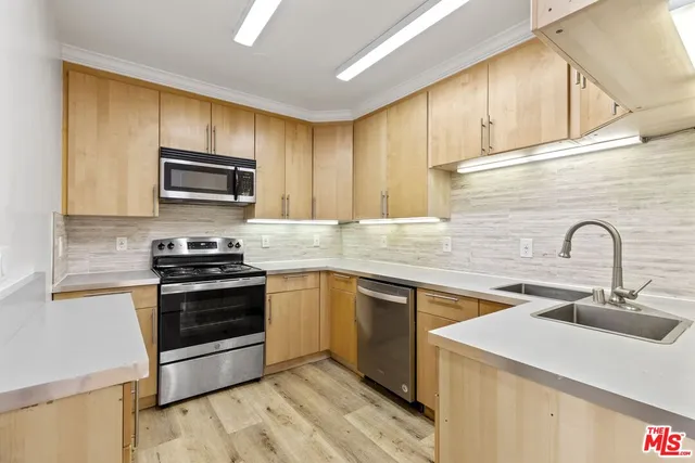 $4,500 | 1033 6th Street, Unit 105, Santa Monica, CA 90403