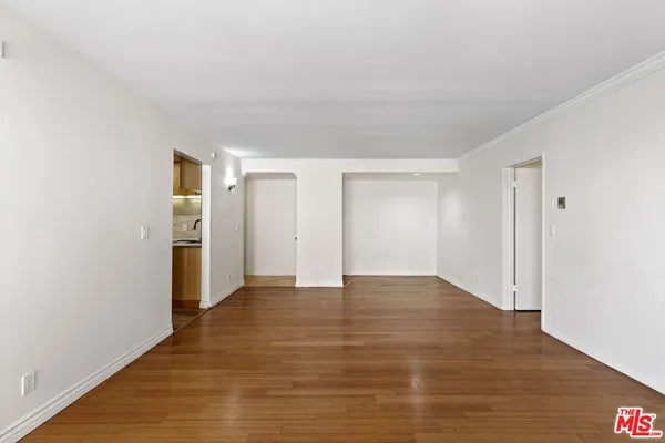 $4,080 | 1033 6th Street, Unit 105, Santa Monica, CA 90403