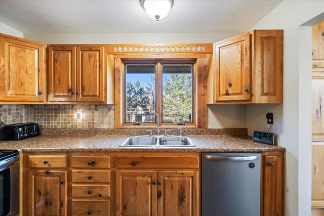 $499,900 | 4017 Highway 25, Mountain Iron, MN 55768