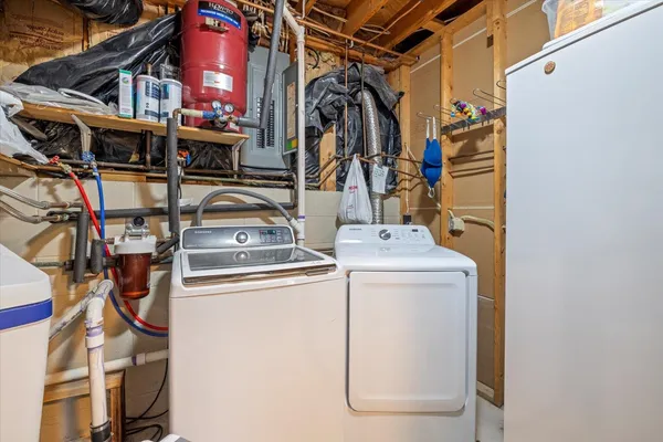 $464,900 | 4017 Highway 25, Mountain Iron, MN 55768