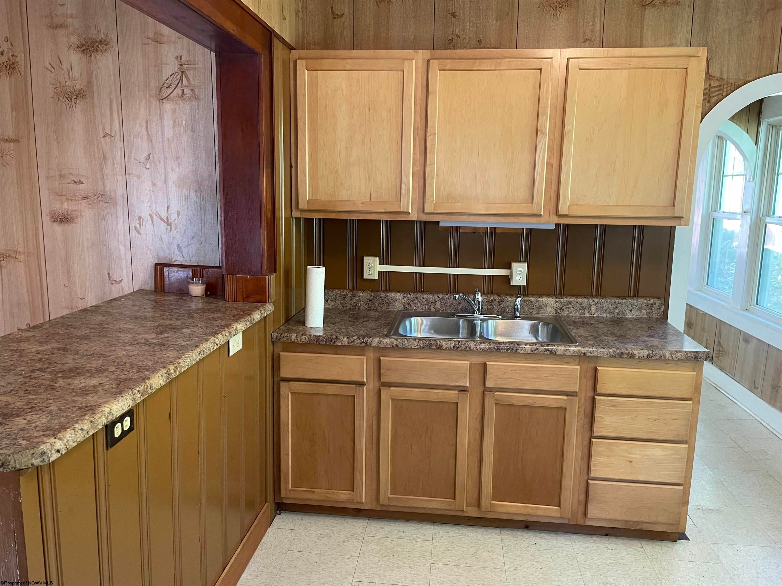 278 North Hill Road Sutton, WV 26601 - Photo 4 of 14 Gallery Image 4