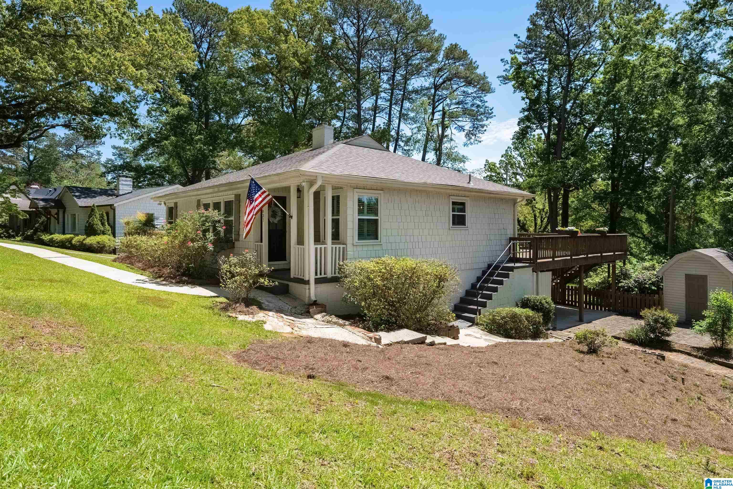 1837 Saulter Road Birmingham, AL 35209 - Photo 2 of 46
