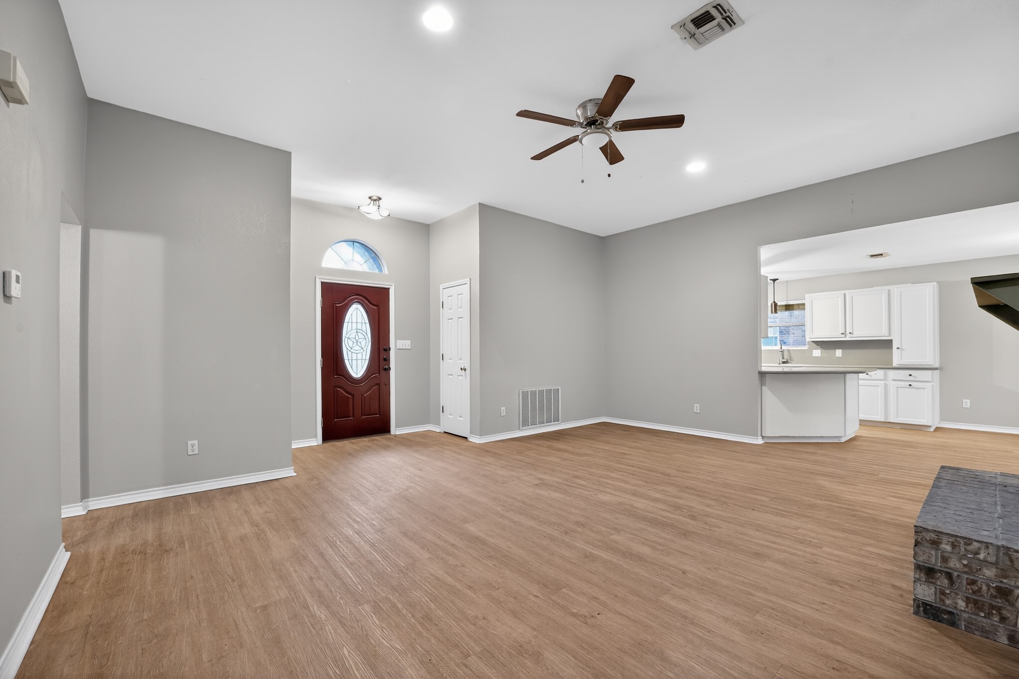 102 Hummingbird Lane Lockhart, TX 78644 - Photo 4 of 30