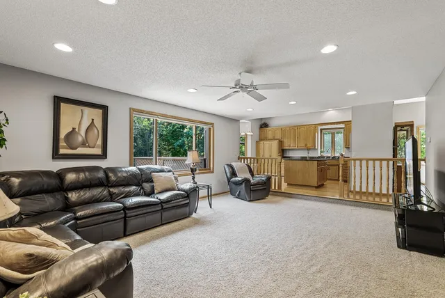 $519,900 | 13584 Aspen Drive, Rogers, MN 55374