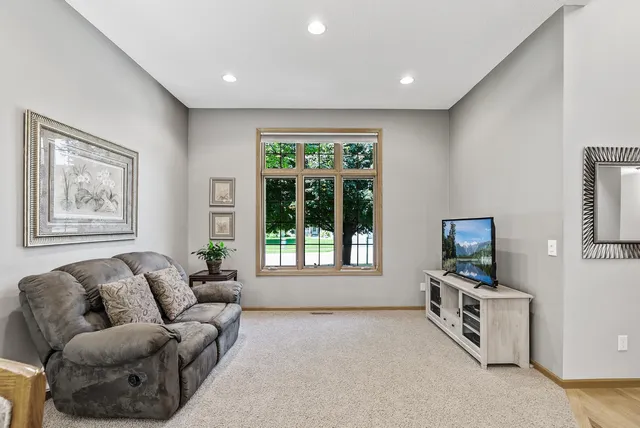 $519,900 | 13584 Aspen Drive, Rogers, MN 55374