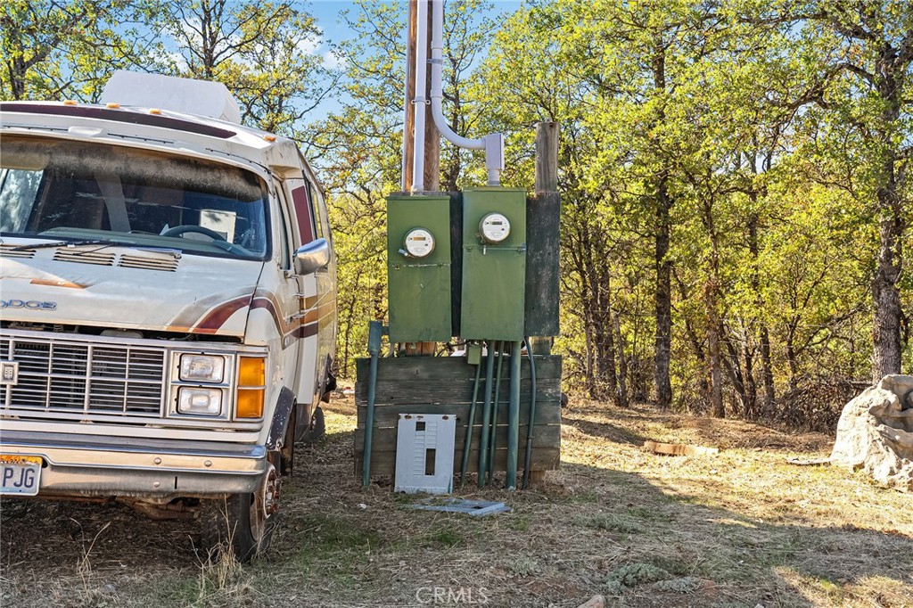 16925 Basler Road Cottonwood, CA 96022 - Photo 50 of 55 a view of a car park in front of a house