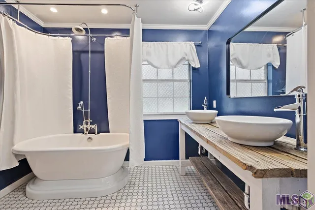 $377,700 | 7944 Comite Acres Drive, Baker, LA 70714