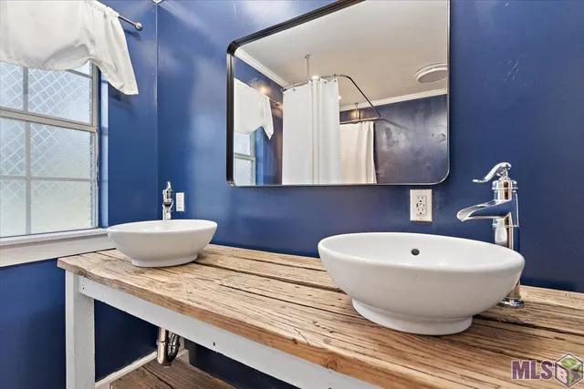 $377,700 | 7944 Comite Acres Drive, Baker, LA 70714